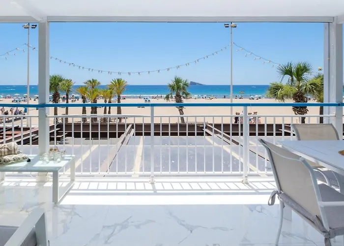 アパート Copacabana Deluxe 1-a Levante