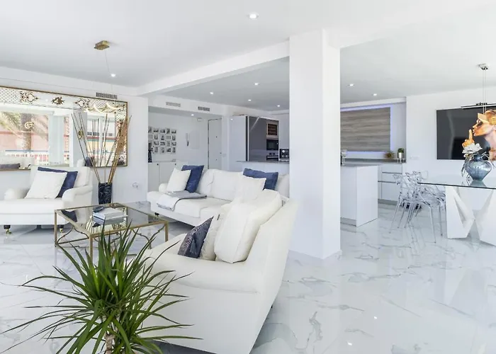 アパート Copacabana Deluxe 1-a Levante